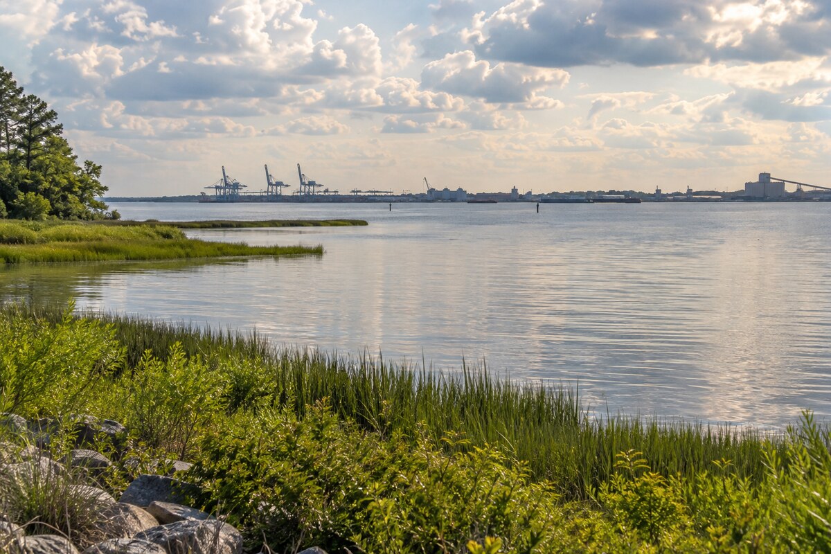 Hampton Roads waterfront Hampton Roads tidal waterfront